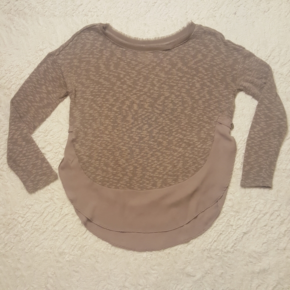 Deletta Nubby Circle Taupe Sweater Top - Picture 4 of 8